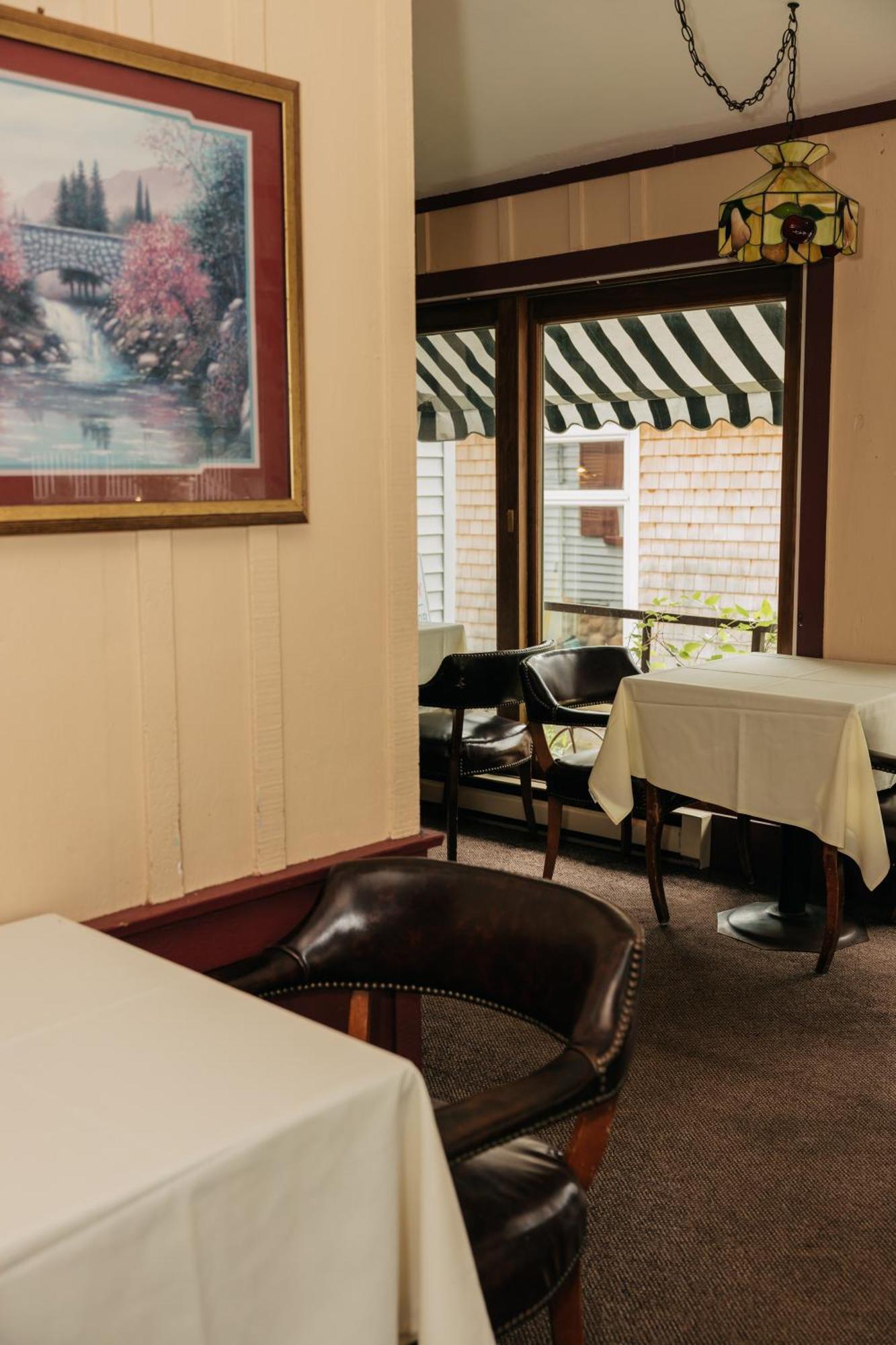 Old Village Inn 오겅키트 외부 사진